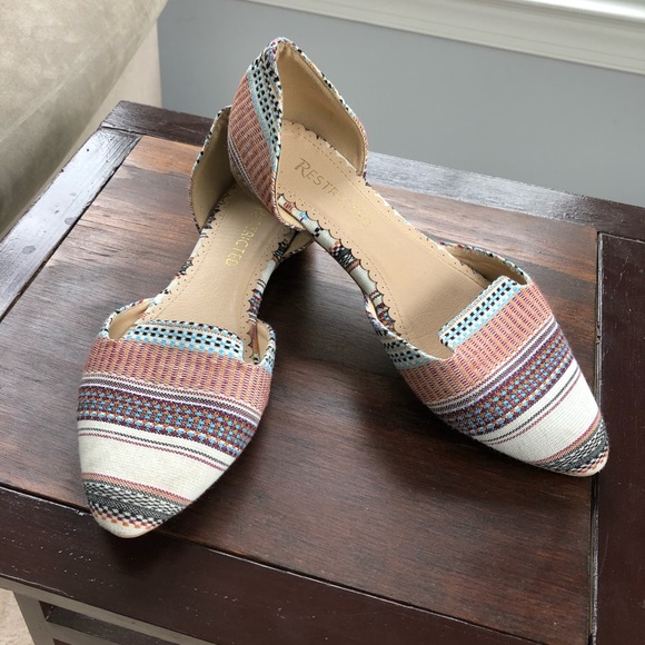 Restricted flats size 9